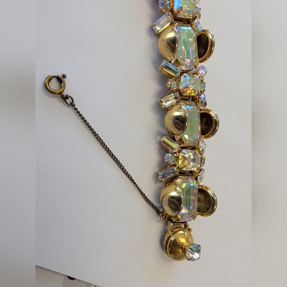 VTG CHUNKY AB CRYSTAL GOLD TONE BRACELET - Picture 13 of 14